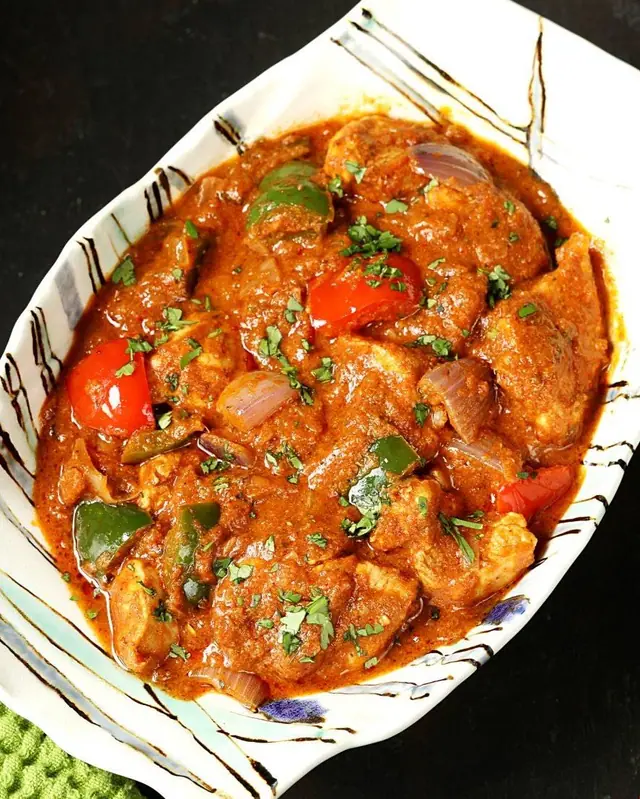 Lazzatdar Kadhai Chicken