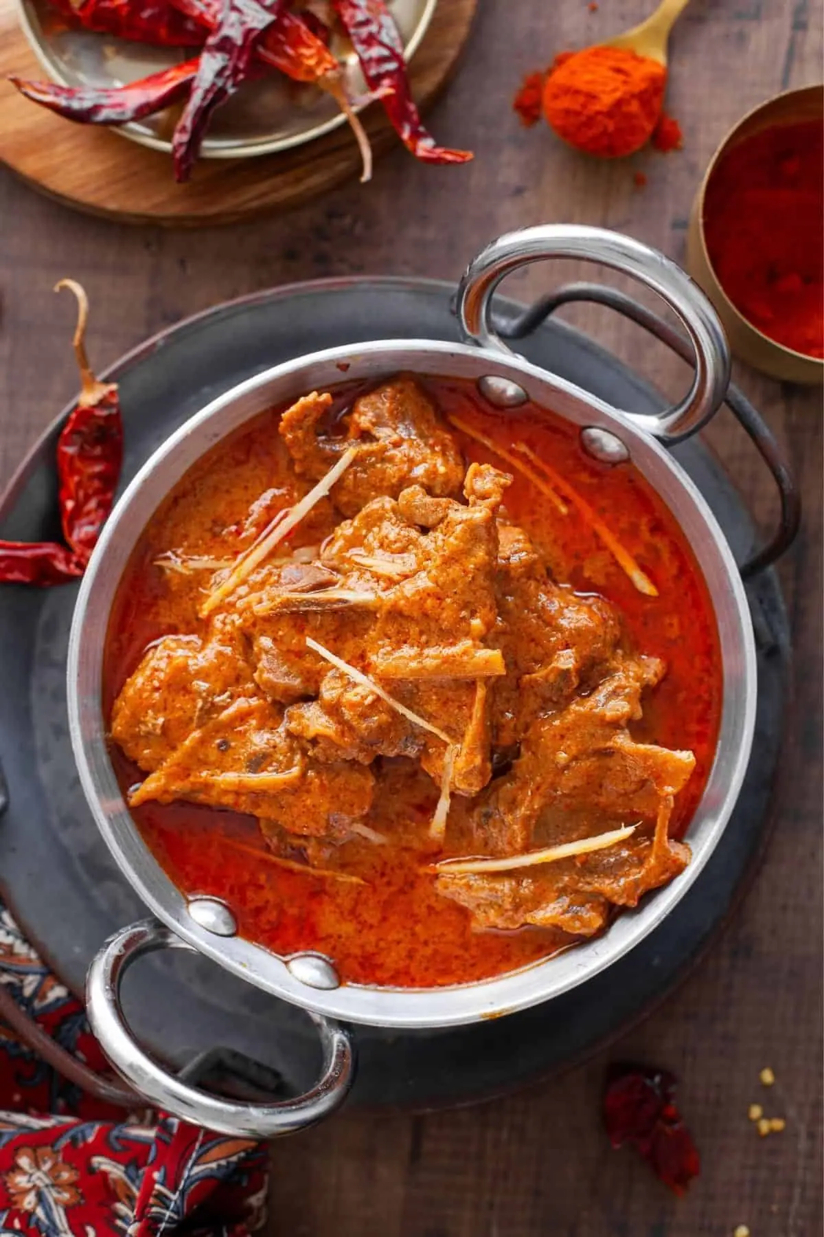 Laal Maas
